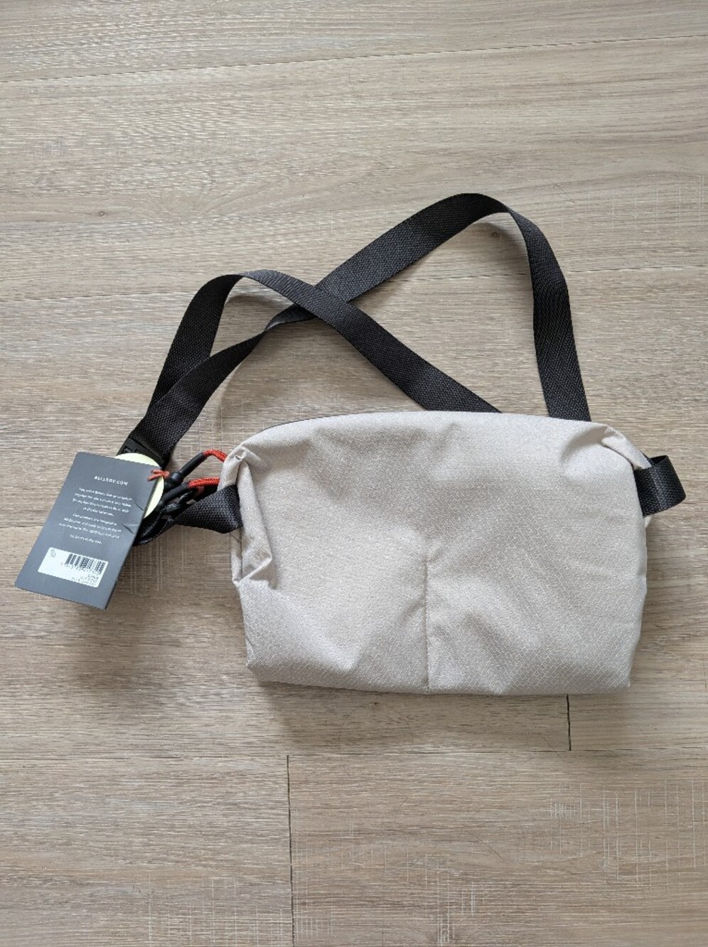 NWT Bellroy Lite Sling - Picture 3 of 10